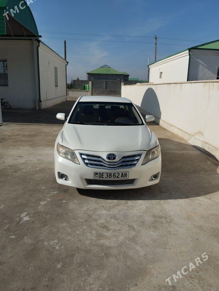 Toyota Camry 2009 - 135 000 TMT - Bäherden - img 1