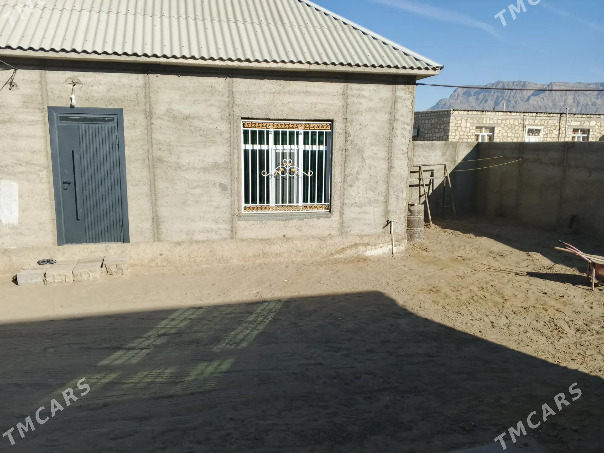 Satlyk jaý - Джебел - img 1