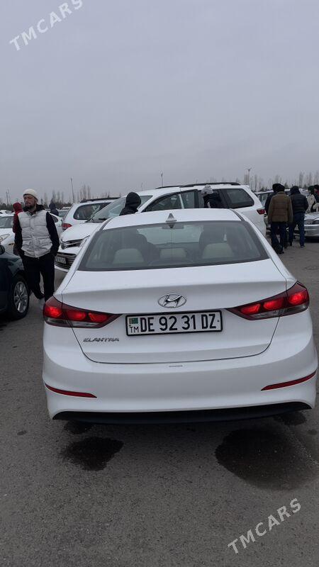 Hyundai Elantra 2018 - 239 000 TMT - Şabat etr. - img 1