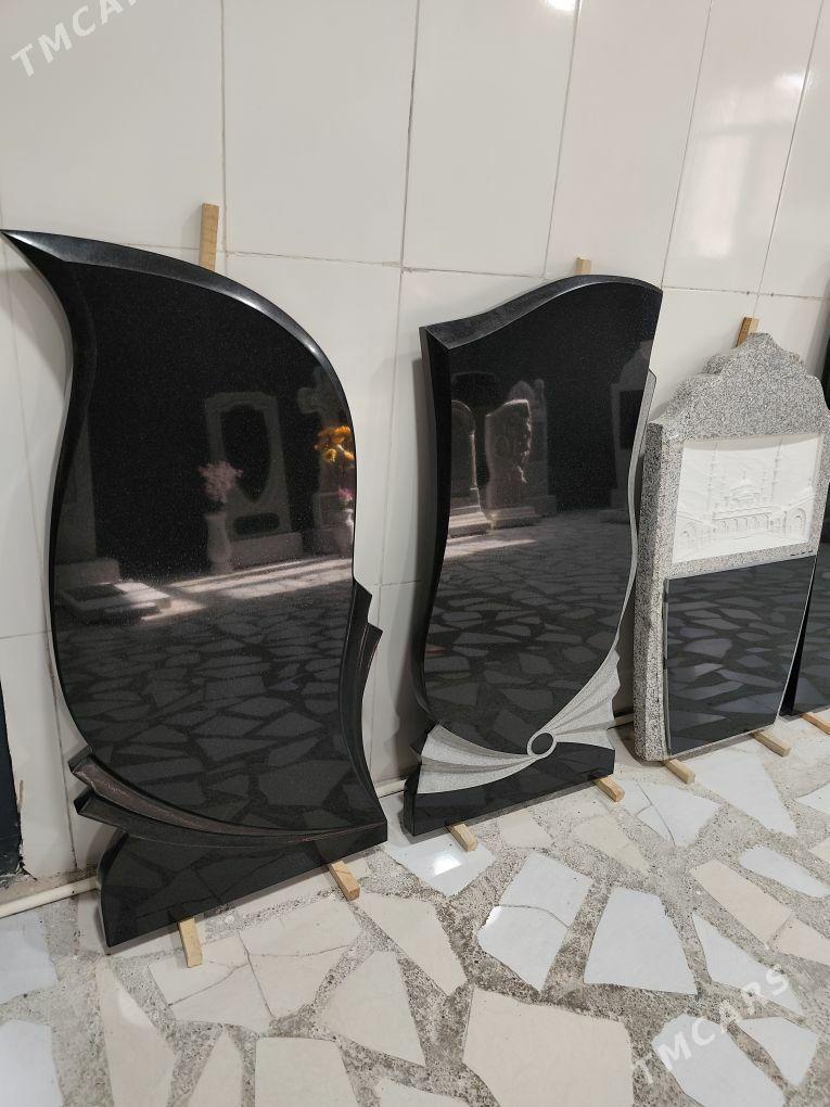 Памятники Ýadygärlik Baş daş - 30 мкр - img 1