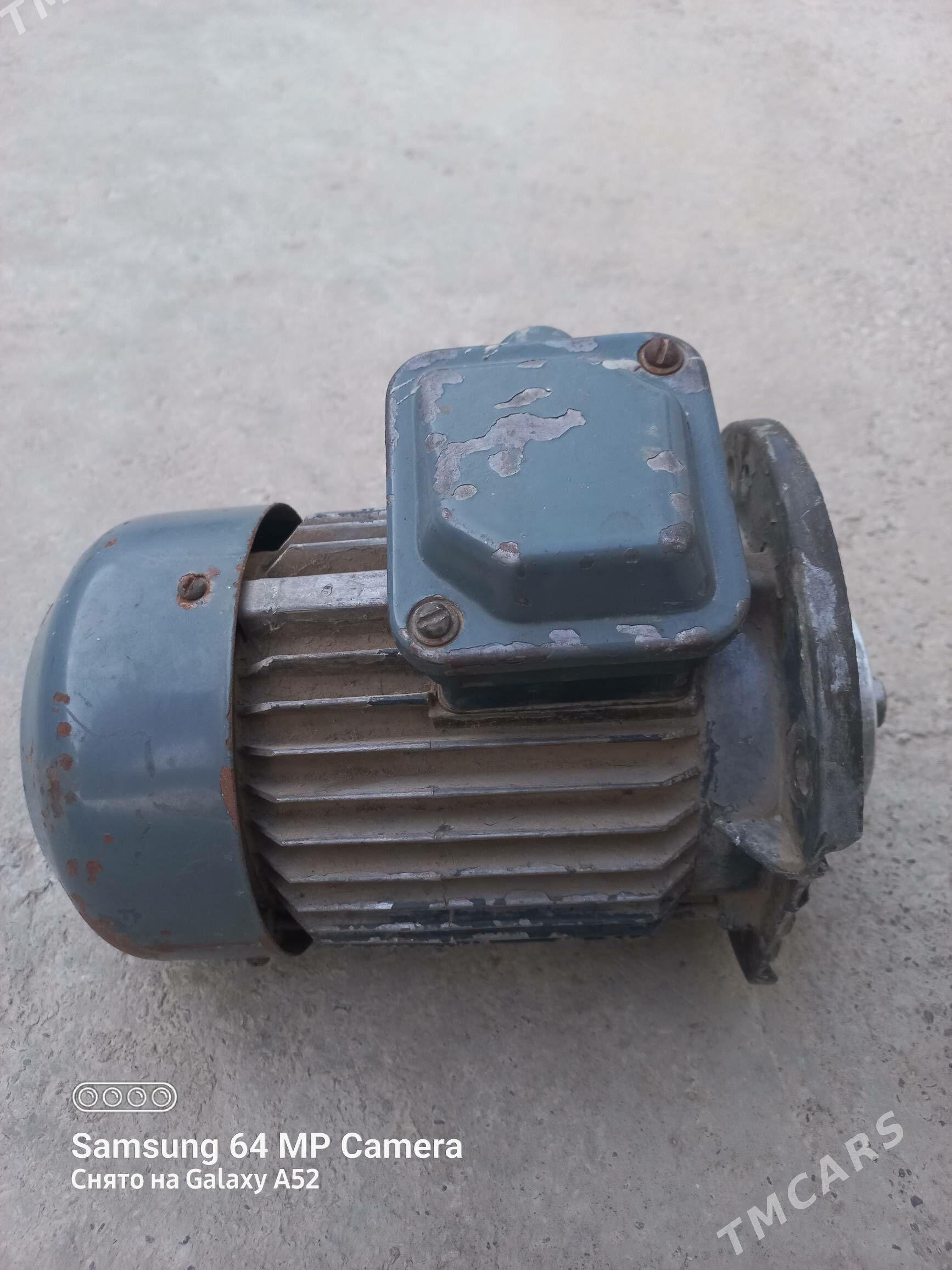 Elektro dwigatel 380v - Büzmeýin - img 1