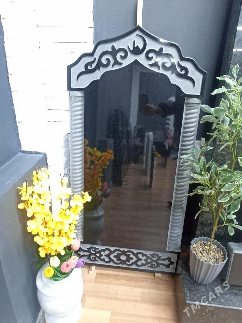 Gonamçylykda goýulýan baş daş - Дашогуз - img 1