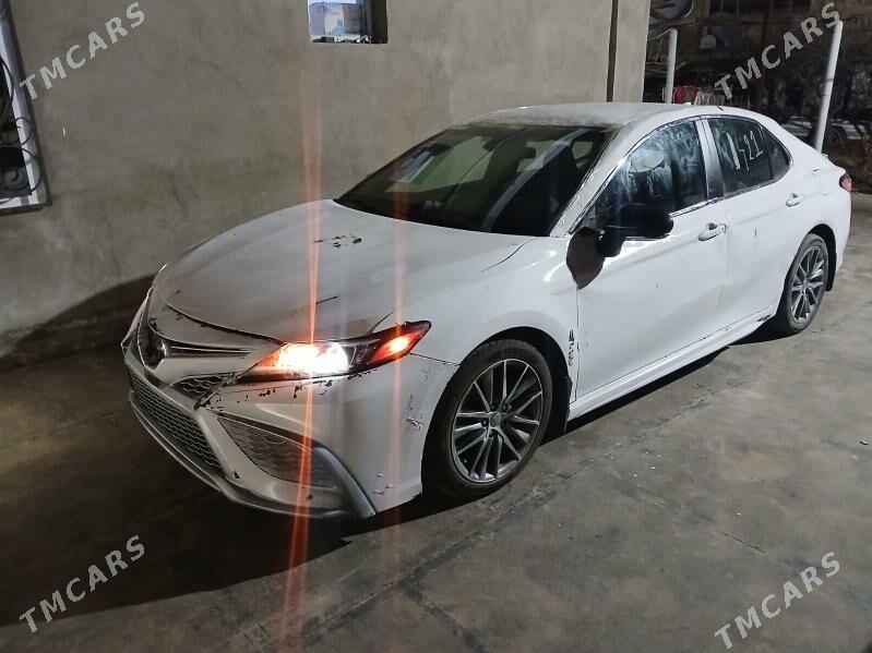 Toyota Camry 2022 - 260 000 TMT - Мары - img 1