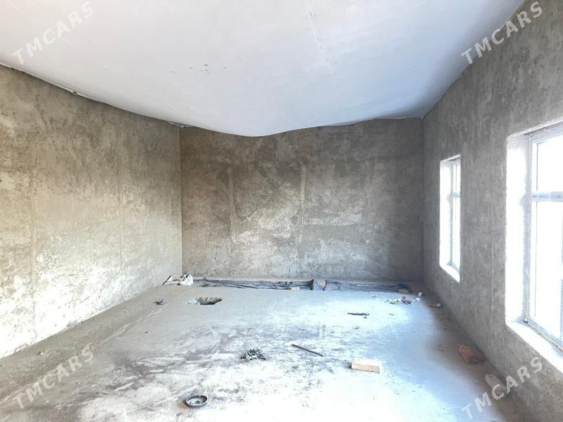 taze mellek yer - Mary - img 1