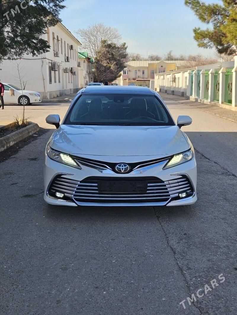 Toyota Camry 2019 - 430 000 TMT - Ýalkym - img 1