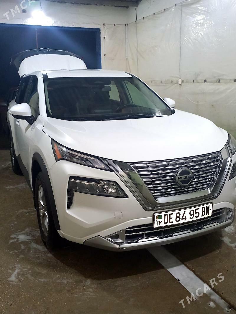 Nissan Rogue 2021 - 320 000 TMT - Балканабат - img 1