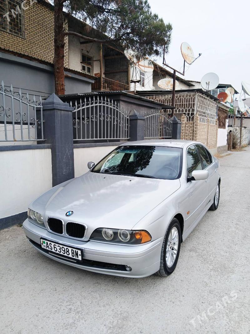 BMW E39 1998 - 130 000 TMT - Балканабат - img 1