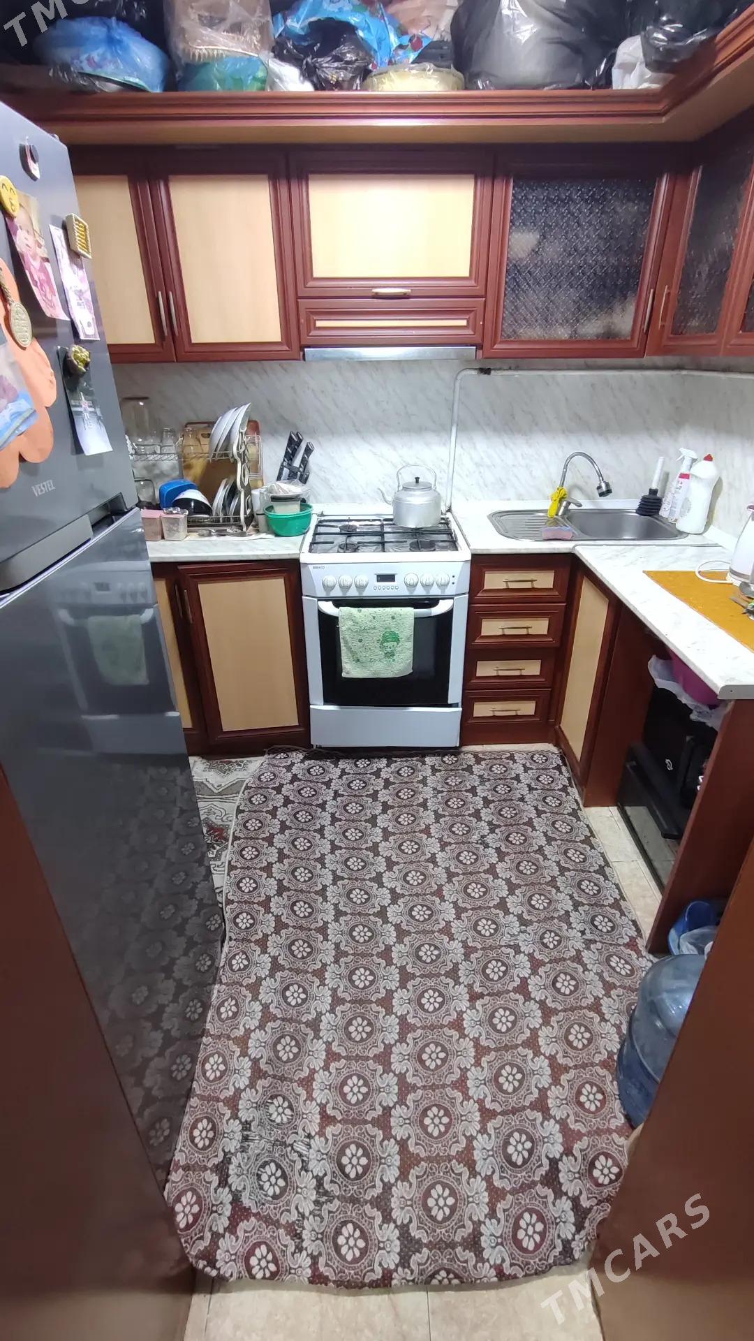 9mkr 4/2 2komnat - 9 мкр - img 1