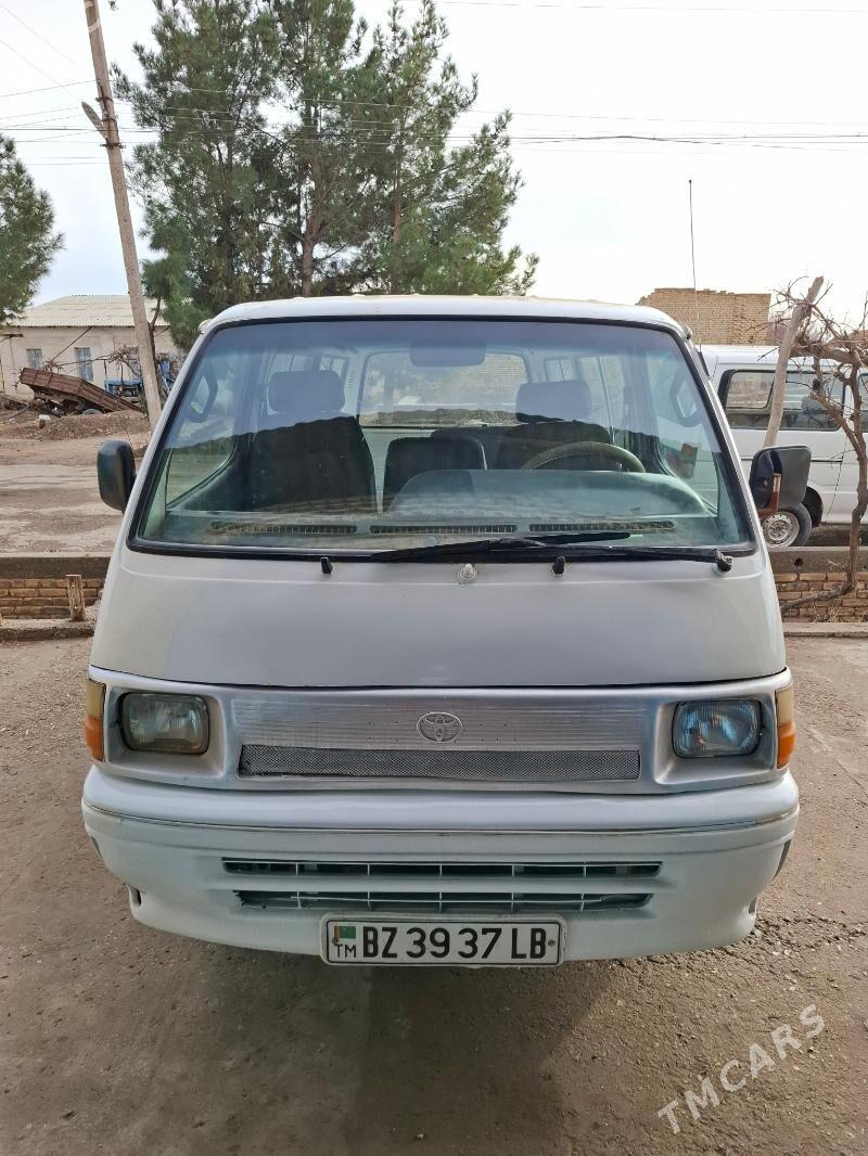 Toyota Hiace 1998 - 100 000 TMT - Дянев - img 1