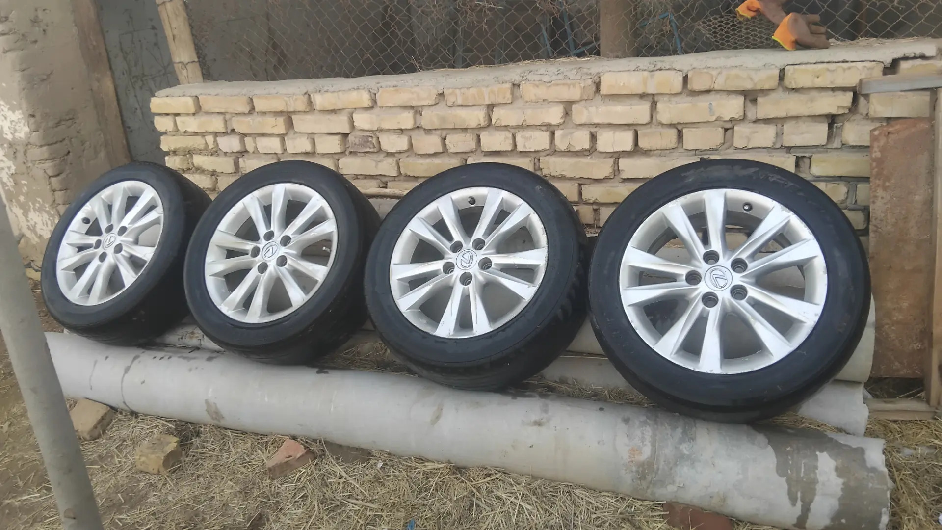 Lexus 17lik diska 4 000 TMT - Ýolöten - img 1