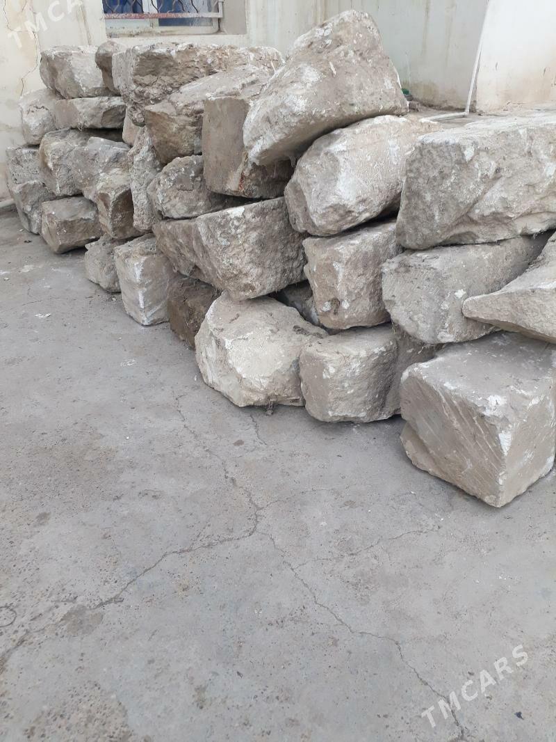 ak daş - Туркменбаши - img 1