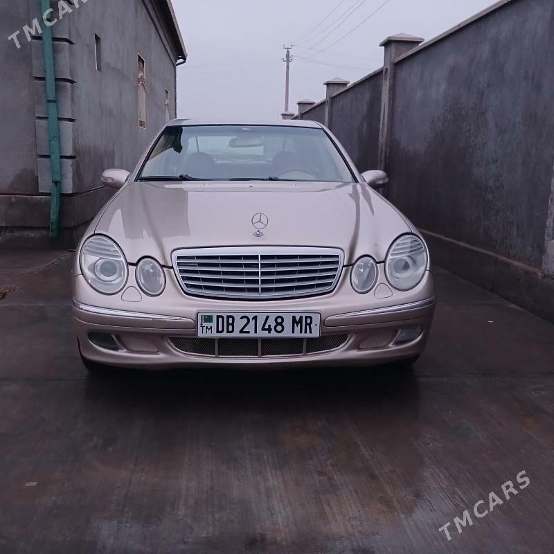 Mercedes-Benz E320 2003 - 140 000 TMT - Сакарчага - img 1