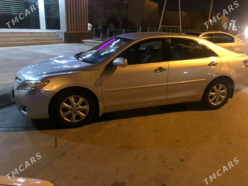 Toyota Camry 2010 - 220 000 TMT - Балканабат - img 1