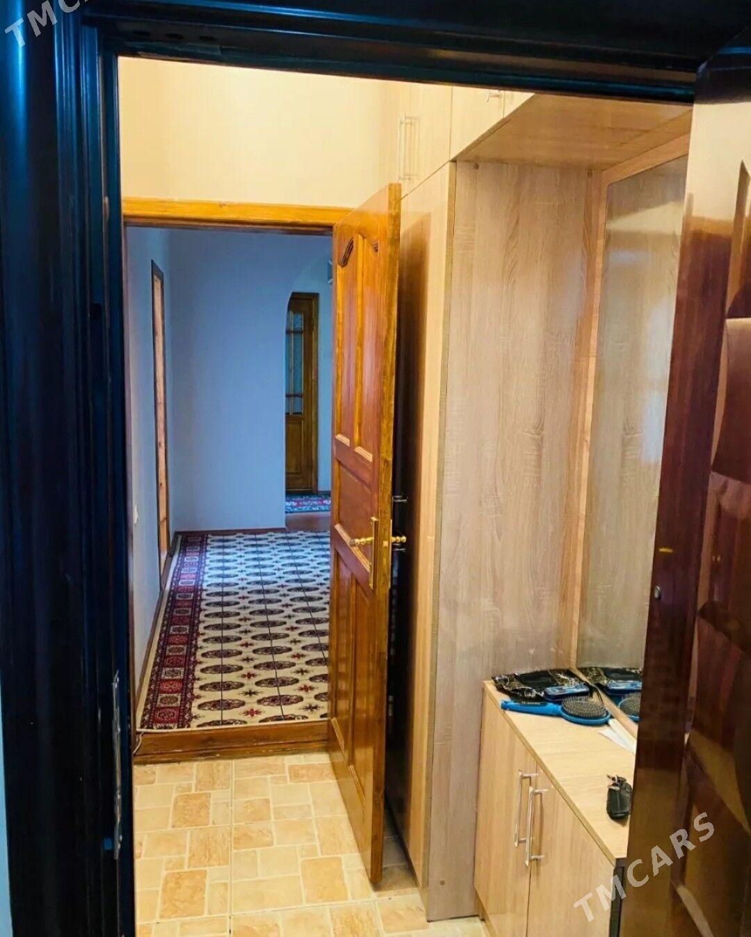 Mir-4, 3-Komnat. Kwartira - Parahat 4 - img 1