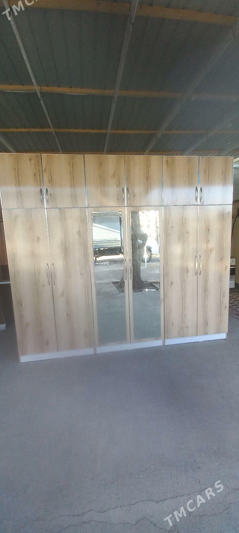 Garnatur - Кëши - img 1