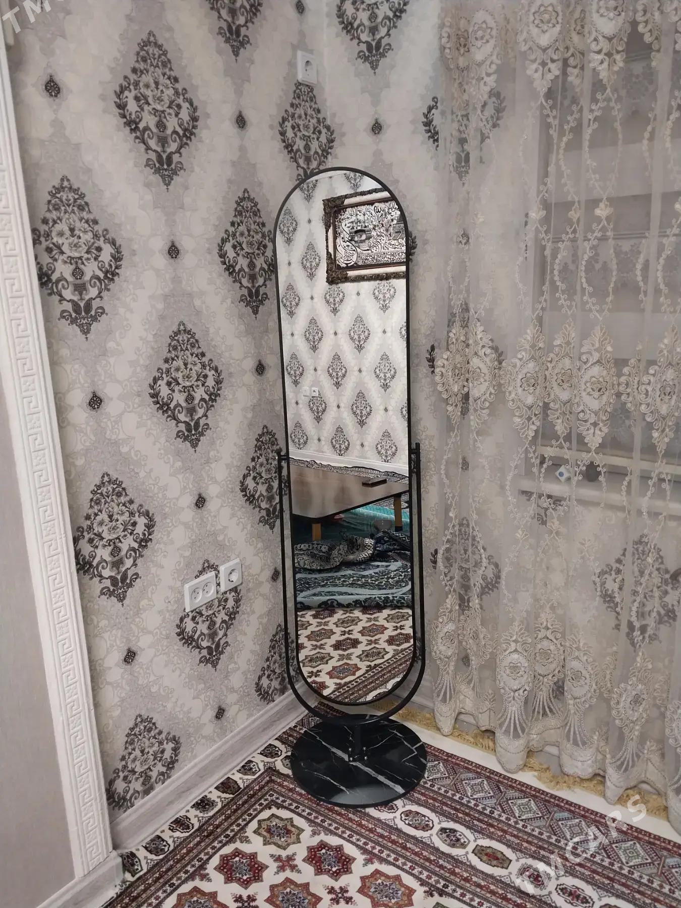 Ýüz görülýän aýnalar - Türkmenbaşy - img 1