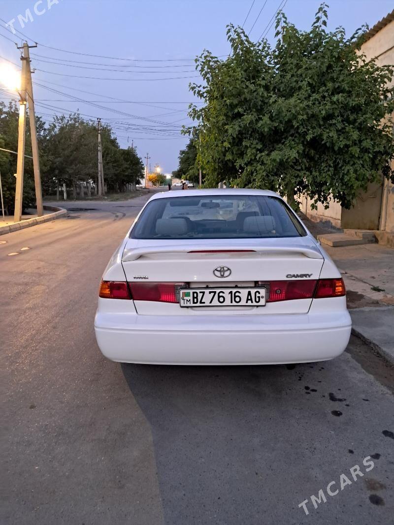 Toyota Camry 2000 - 135 000 TMT - Bedew - img 1