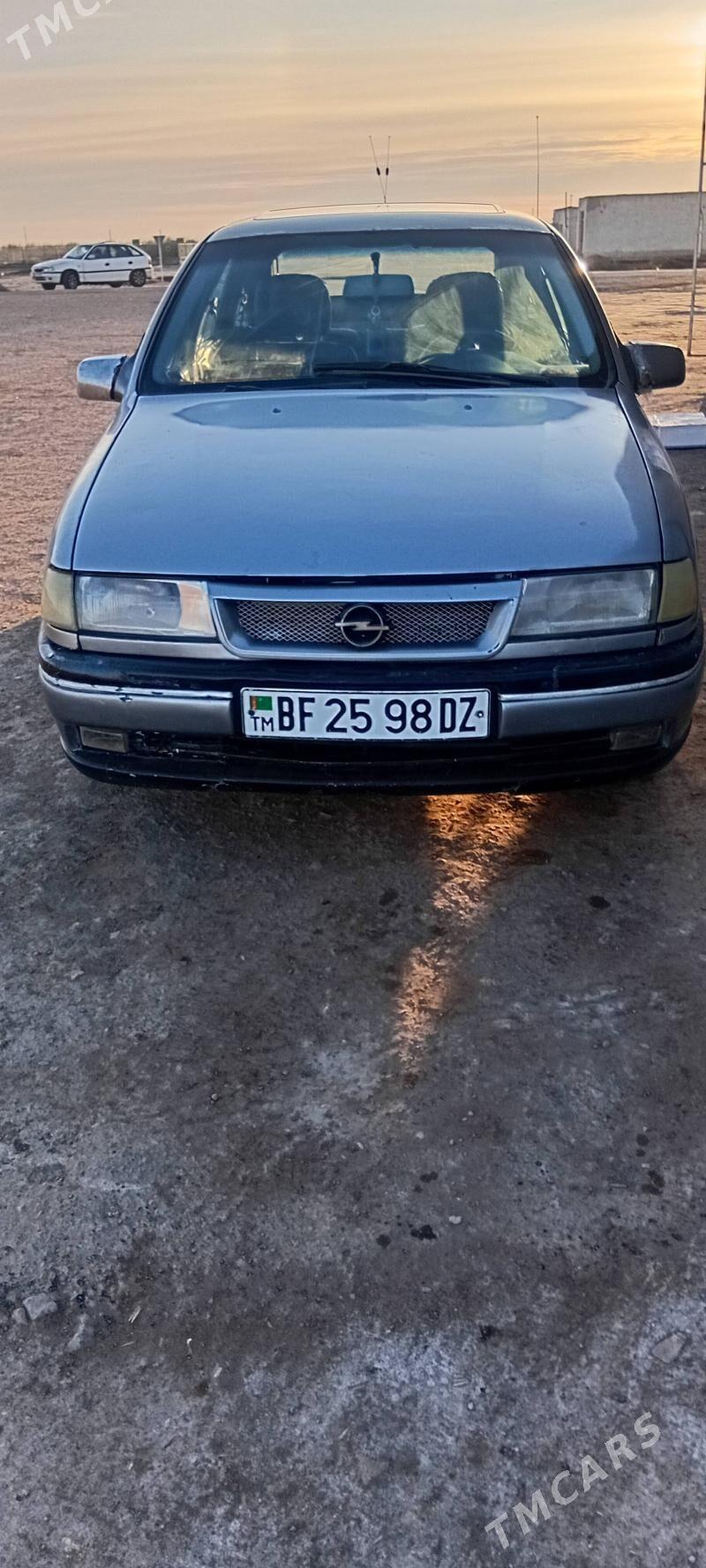 Opel Vectra 1995 - 30 000 TMT - Губадаг - img 1