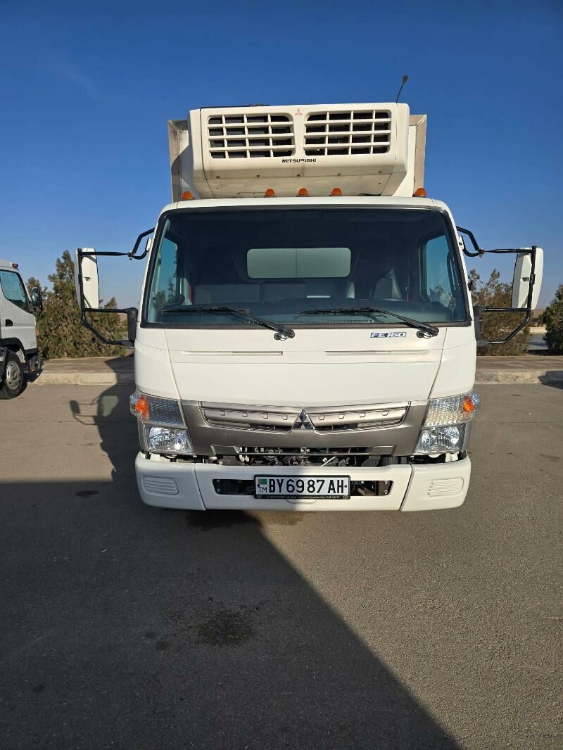 Mitsubishi Canter 2018 - 345 000 TMT - 10 мкр - img 1