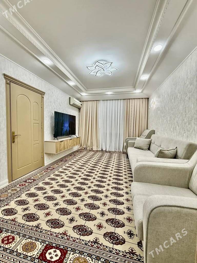 10 мкр 3/2 этаж 4в3  - 10 мкр - img 1