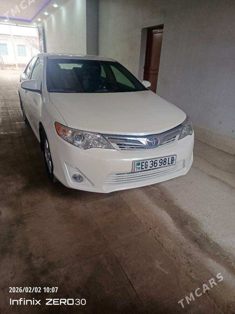 Toyota Camry 2012 - 230 000 TMT - Сакар - img 1
