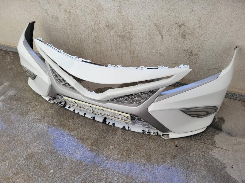 Toyota Camry 2018 bamper 1 300 TMT - Aşgabat - img 1