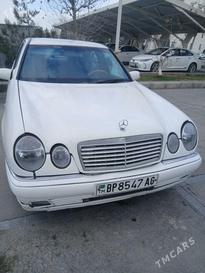 Mercedes-Benz E320 1996 - 65 000 TMT - Хитровка - img 1