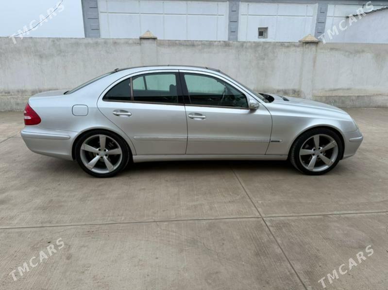 Mercedes-Benz C350 2002 - 161 000 TMT - Howdan "A" - img 1