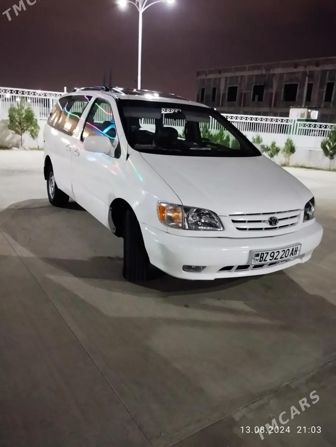Toyota Sienna 1998 - 140 000 TMT - Теджен - img 1