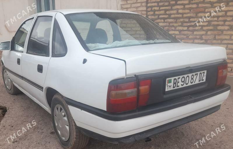 Opel Astra 1990 - 30 000 TMT - Губадаг - img 1