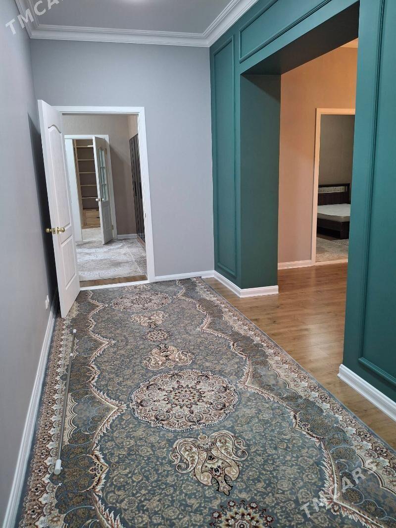 3-комн. (30 мкр), Махтумкули) - 30 мкр - img 1