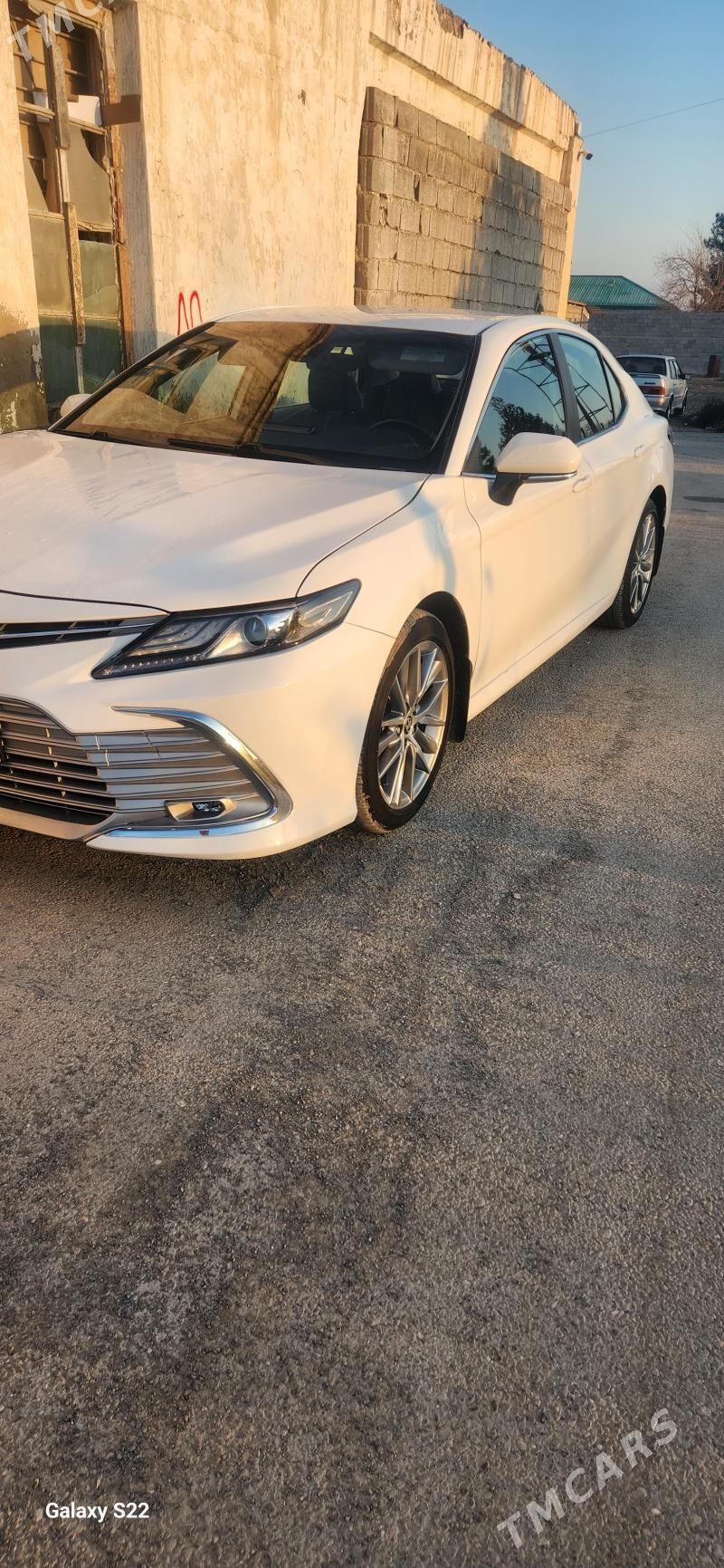 Toyota Camry 2022 - 335 000 TMT - Гёкдепе - img 1