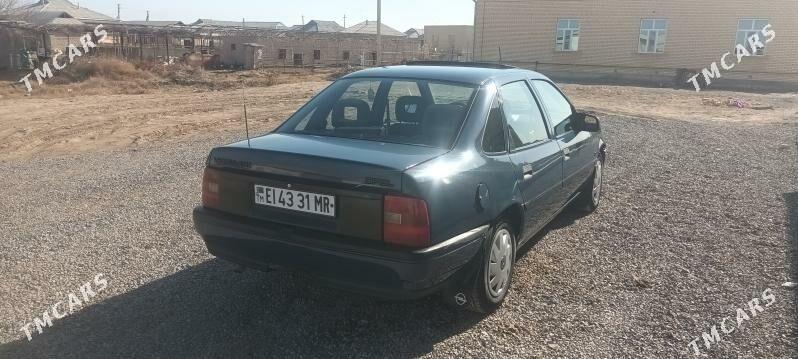 Opel Vectra 1991 - 46 000 TMT - Mary - img 1
