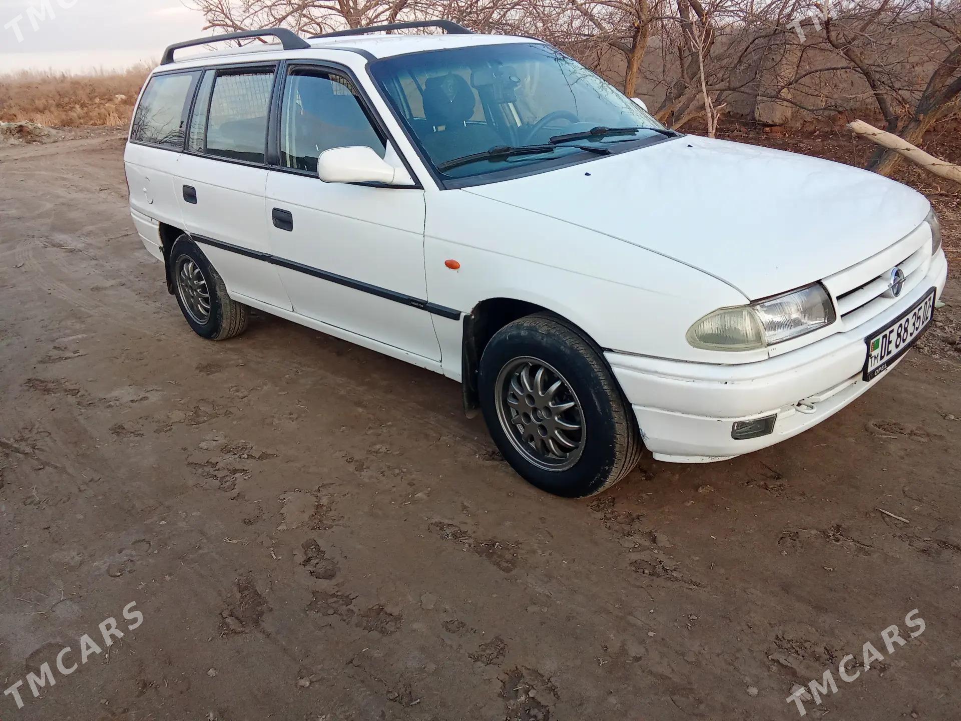 Opel Astra 1998 - 60 000 TMT - Шабатский этрап - img 1