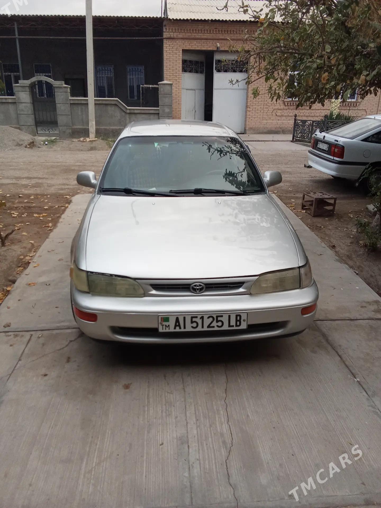 Toyota Corolla 1994 - 65 000 TMT - Çärjew - img 1