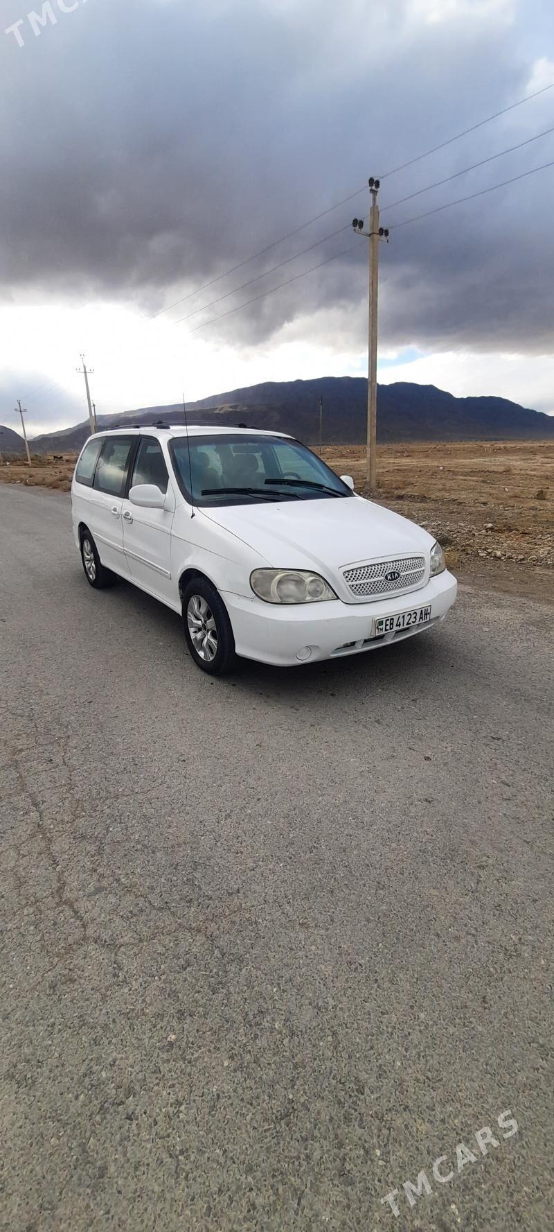 Kia Sedona 2004 - 50 000 TMT - Aşgabat - img 1