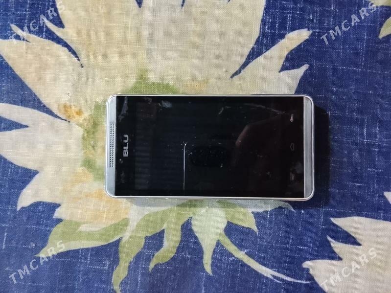 BLU TELEFON - Чарджоу - img 1