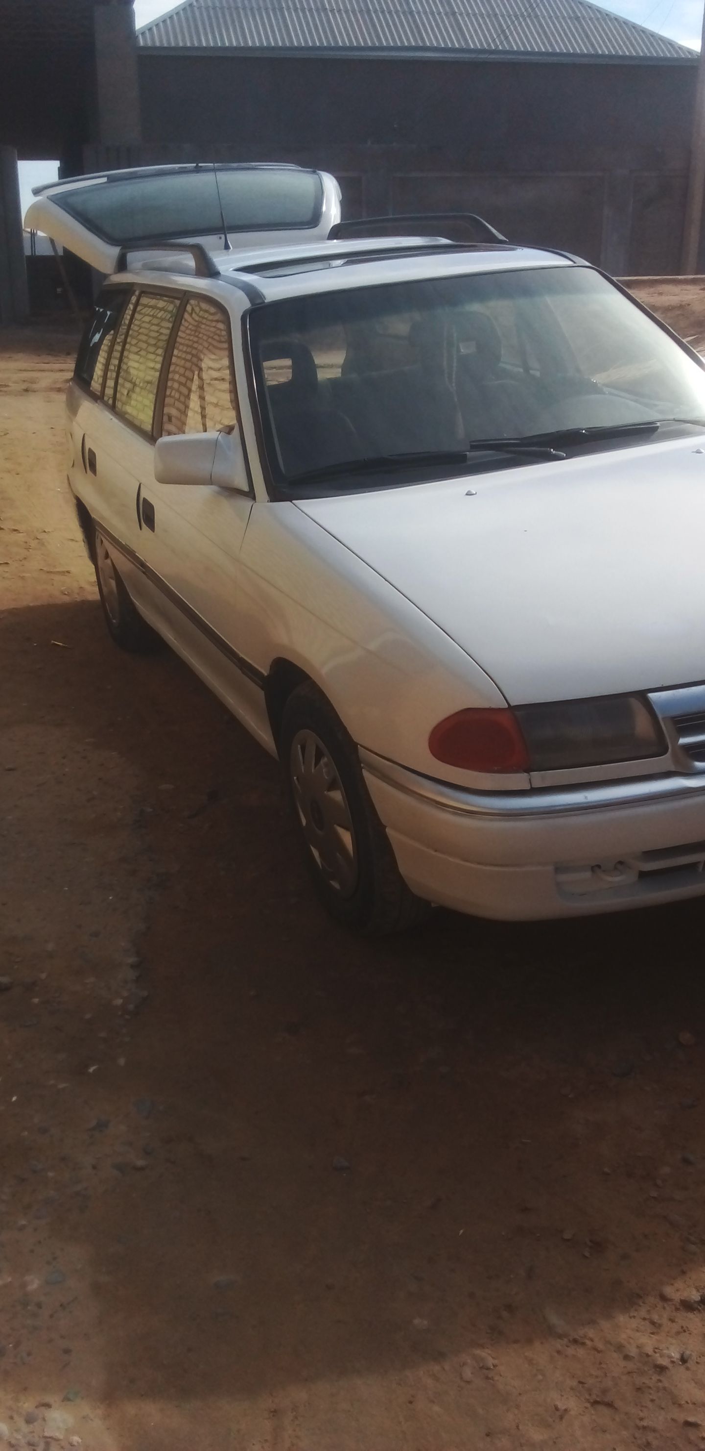 Opel Astra 1992 - 33 000 TMT - Sakarçäge - img 1