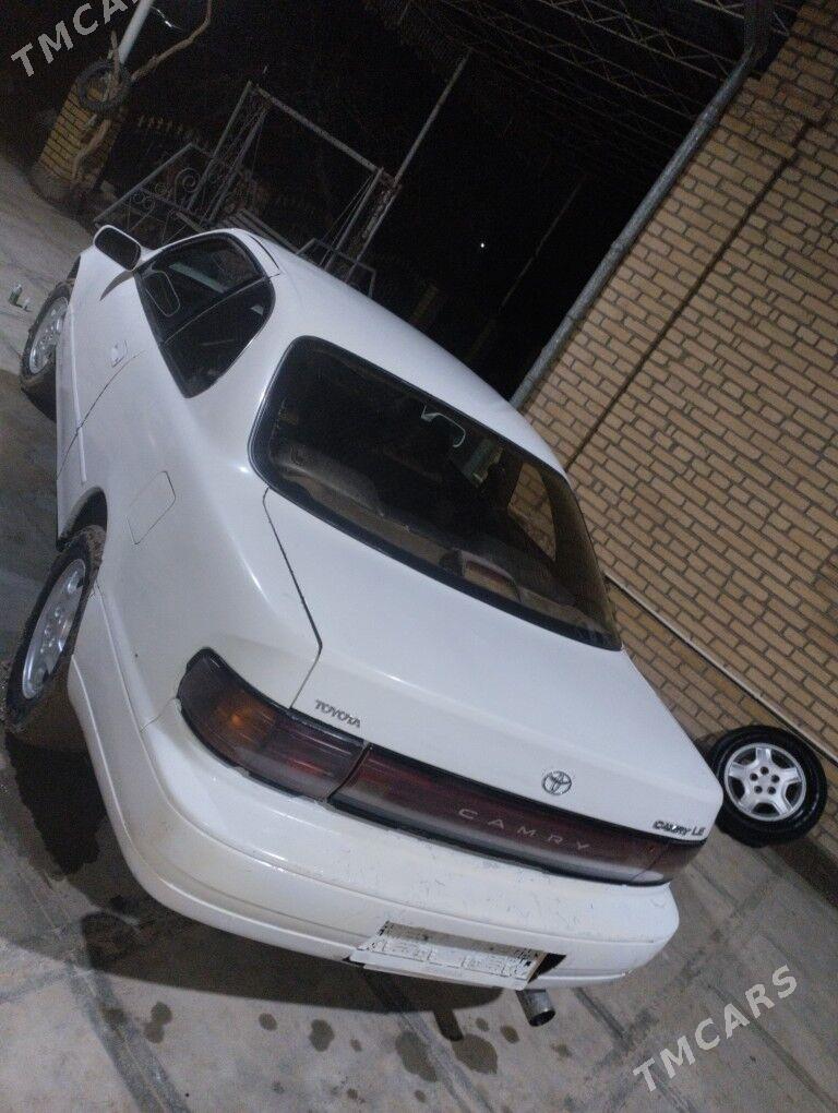 Toyota Camry 1994 - 45 000 TMT - Мургап - img 1