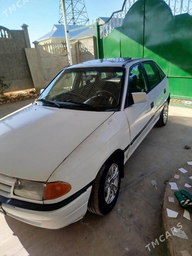Opel Astra 1992 - 35 000 TMT - Mary - img 1
