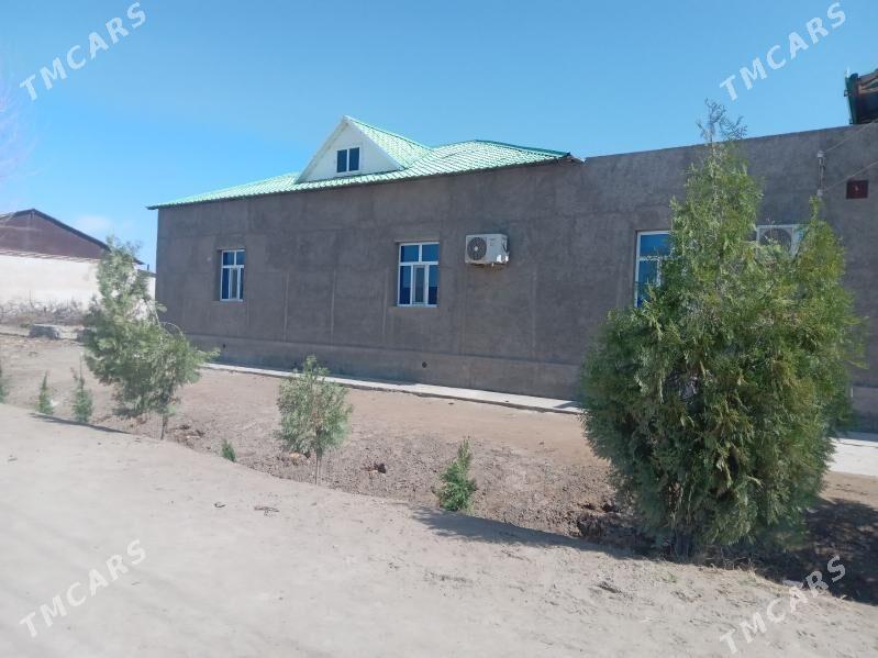 jaÿ - Türkmenbaşy etr. - img 1