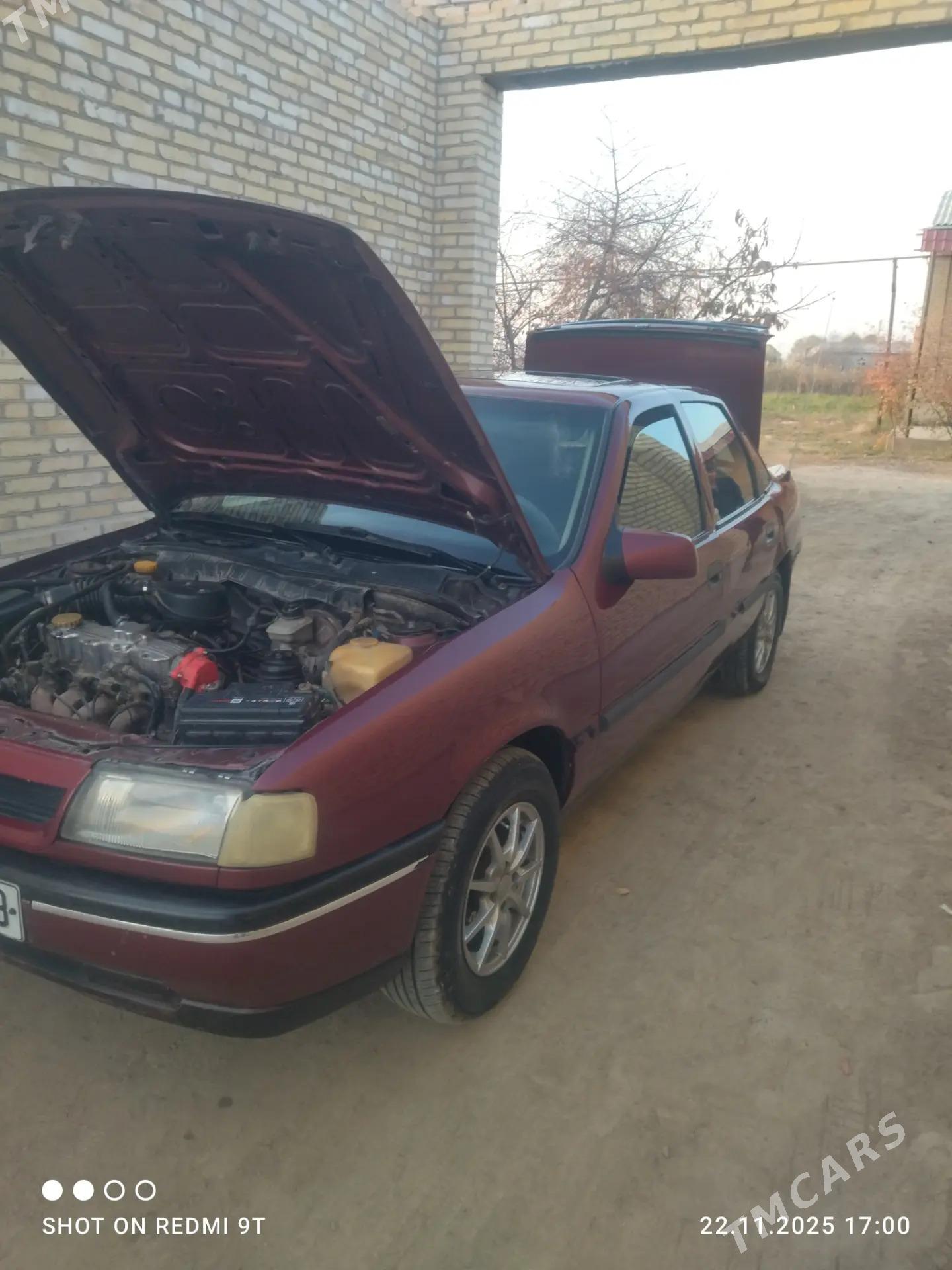 Opel Vectra 1991 - 45 000 TMT - Sakar - img 1