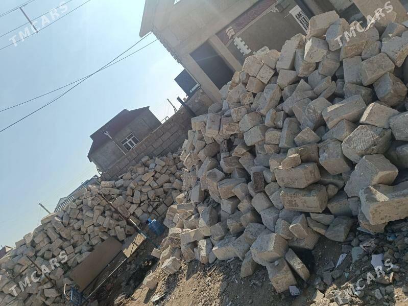 ak 1nji  2 nji blok ak  dash. - Balkanabat - img 1