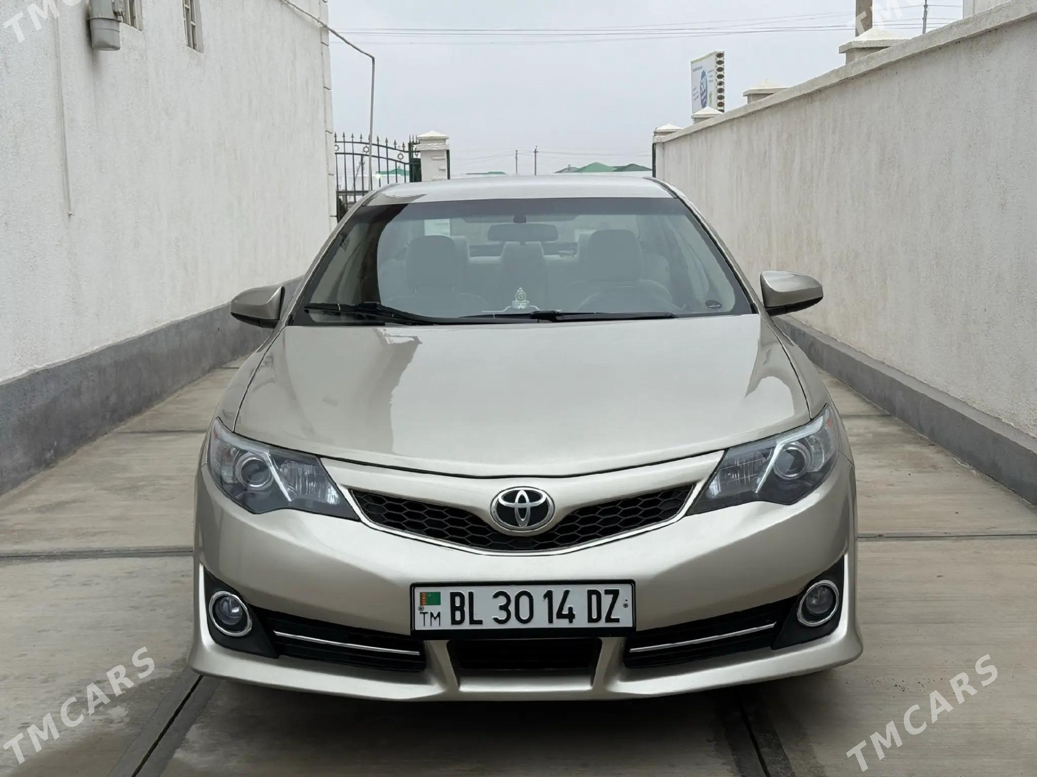 Toyota Camry 2014 - 250 000 TMT - Дашогуз - img 1