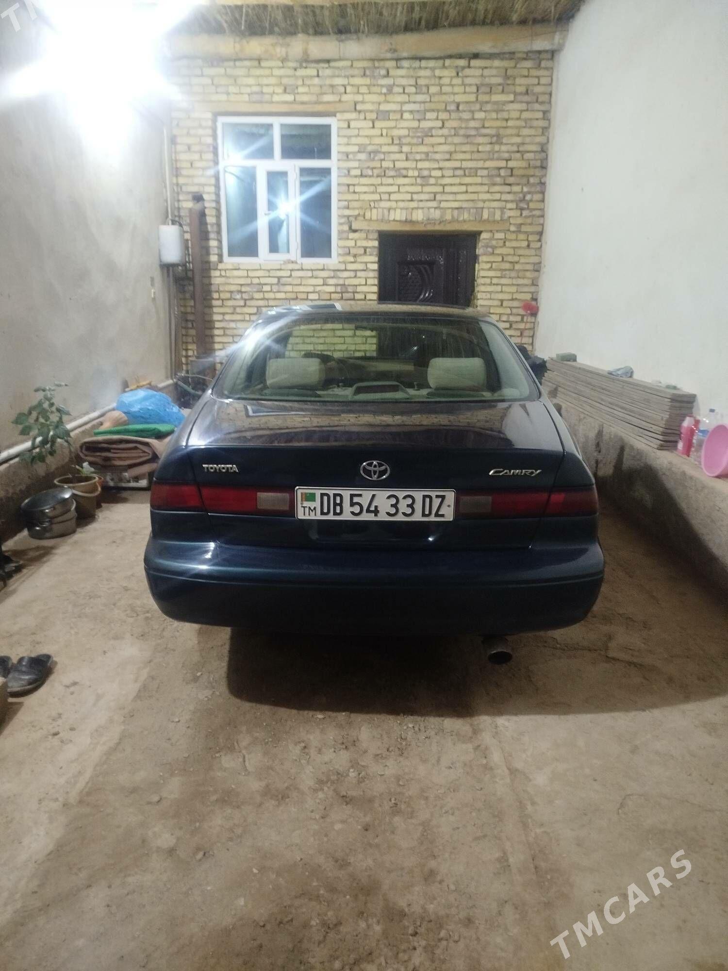 Toyota Camry 1997 - 130 000 TMT - Köneürgenç - img 1