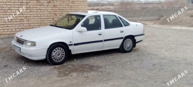 Opel Vectra 1992 - 42 000 TMT - Бахарден - img 1