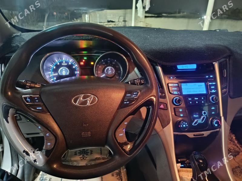 Hyundai Sonata 2011 - 155 000 TMT - Бахарден - img 1