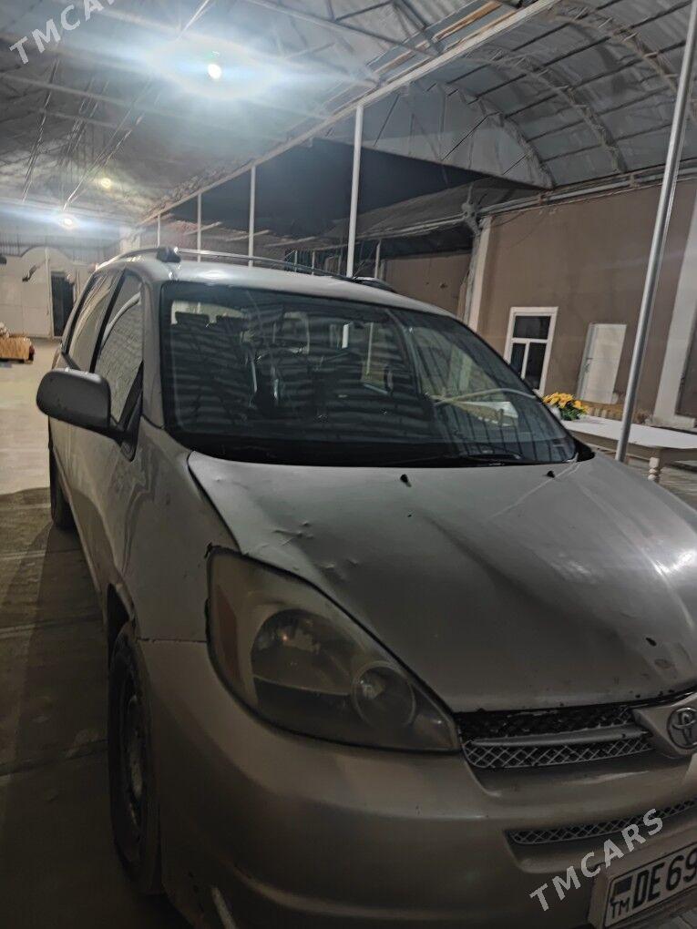 Toyota Sienna 2005 - 138 000 TMT - Baýramaly - img 1