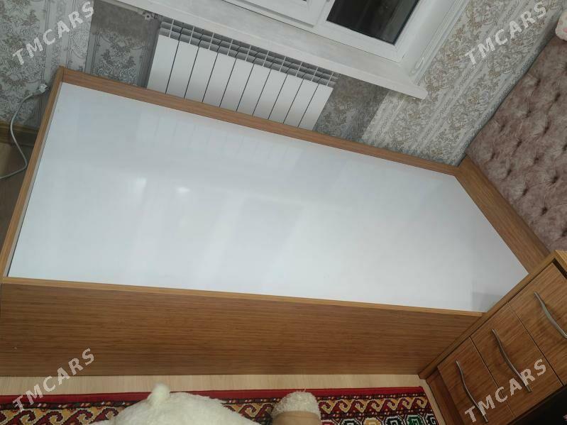 1 adamly krowat - 9 mkr - img 1