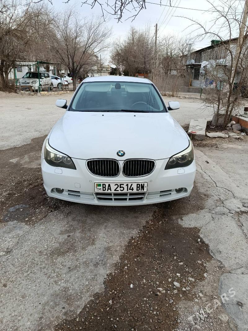 BMW E60 2004 - 200 000 TMT - Балканабат - img 1